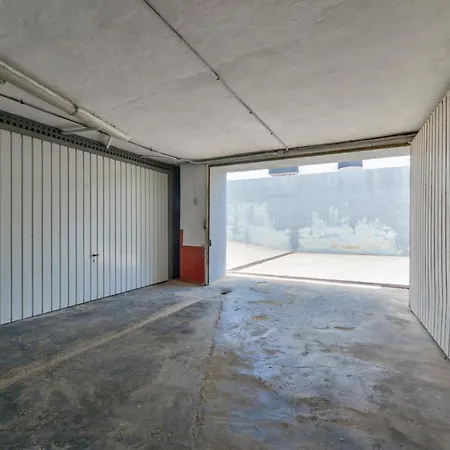 Daire Guzman - Brigitte